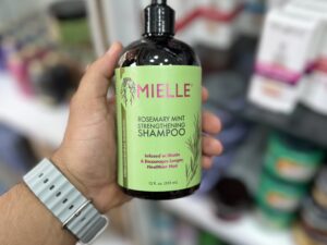 شامپو ضد ریزش ‌‌تقویت کننده مو رزماری و نعنا میله(MIELLE)