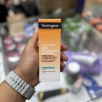 اسکراب لایه بردار صورت نوتروژینا Clear & Defend