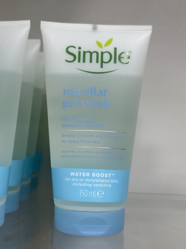 ژل شستشوی صورت سیمپل150 میل Simple Water Boost Micellar