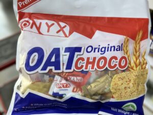شکلات غلات اوت چوکو Oat choco مدل london delights وزن 400 گرمی