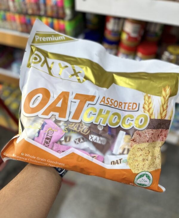 شکلات غلات اوت چوکو سه طعم Oat choco assorted مدل onyx وزن 400 گرمی