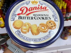 بیسکویت کوکی کره ای دانیسا قوطی 375 گرم – Danisa Butter Cookies